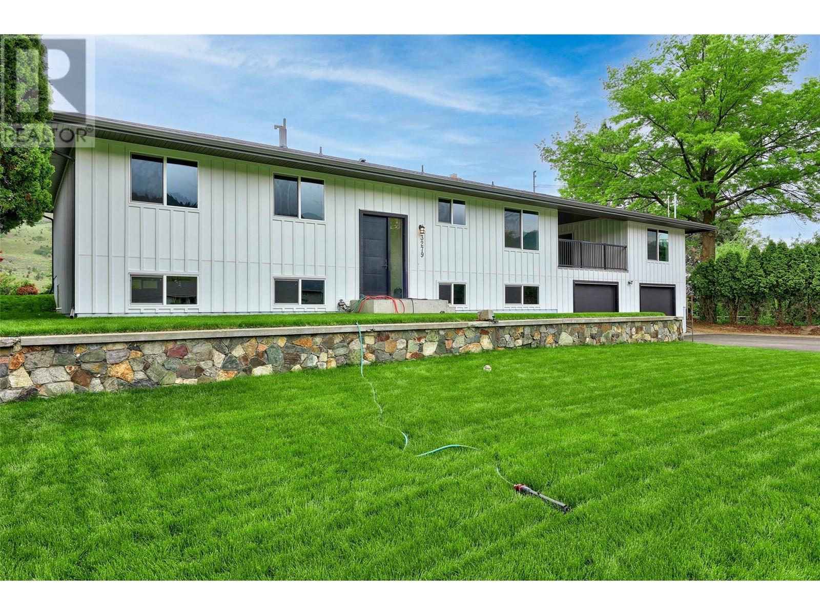3279 Schubert Road, Kamloops, British Columbia  V2B 6Y4 - Photo 3 - 10351336