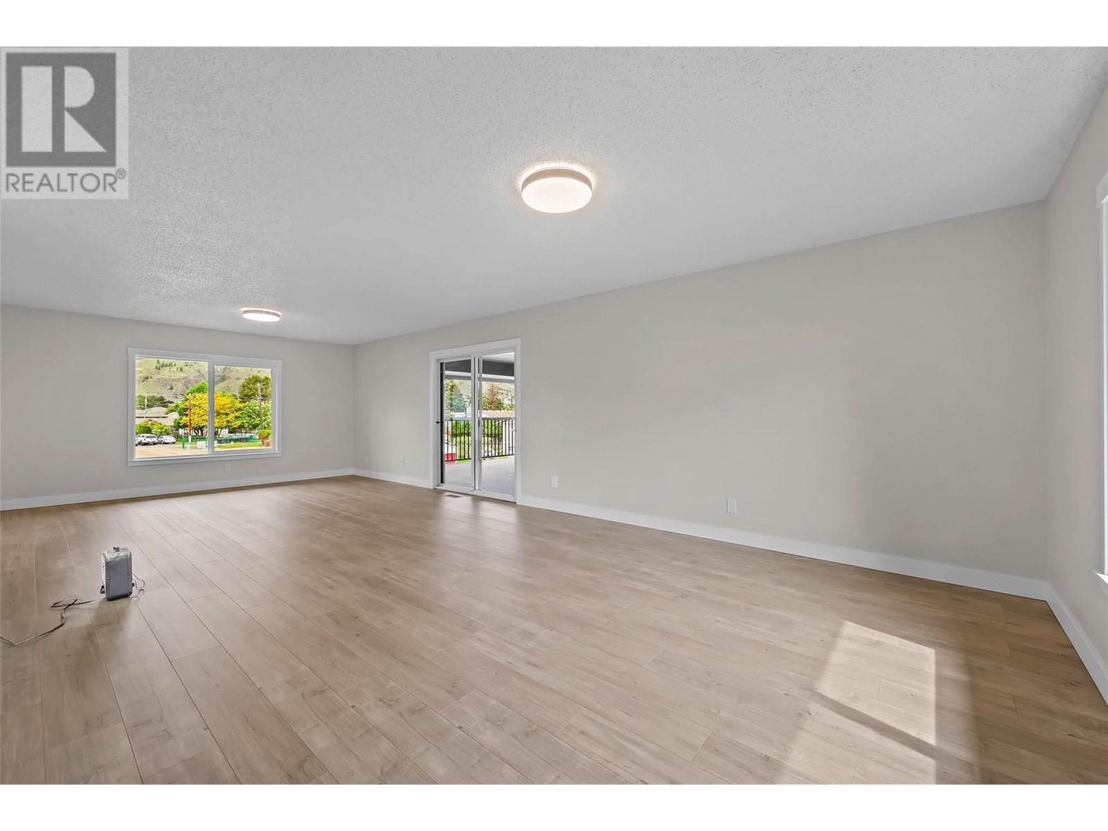 3279 Schubert Road, Kamloops, British Columbia  V2B 6Y4 - Photo 18 - 10351336