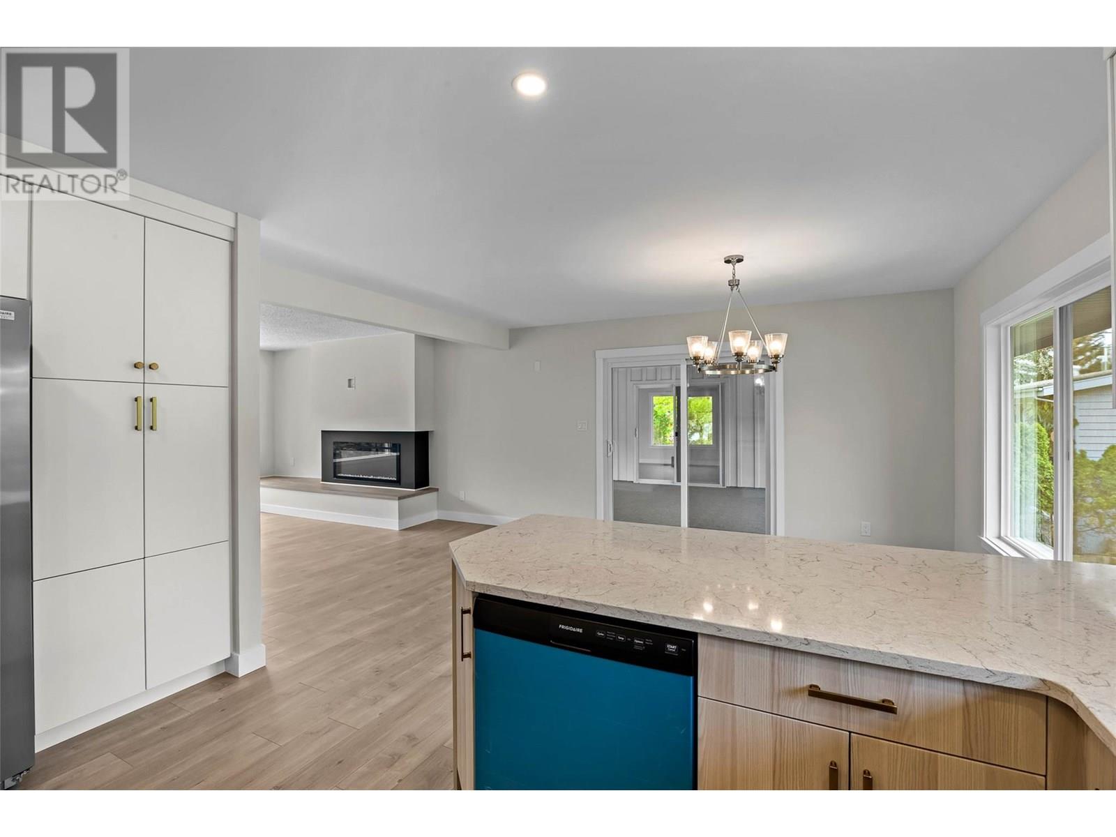 3279 Schubert Road, Kamloops, British Columbia  V2B 6Y4 - Photo 12 - 10351336