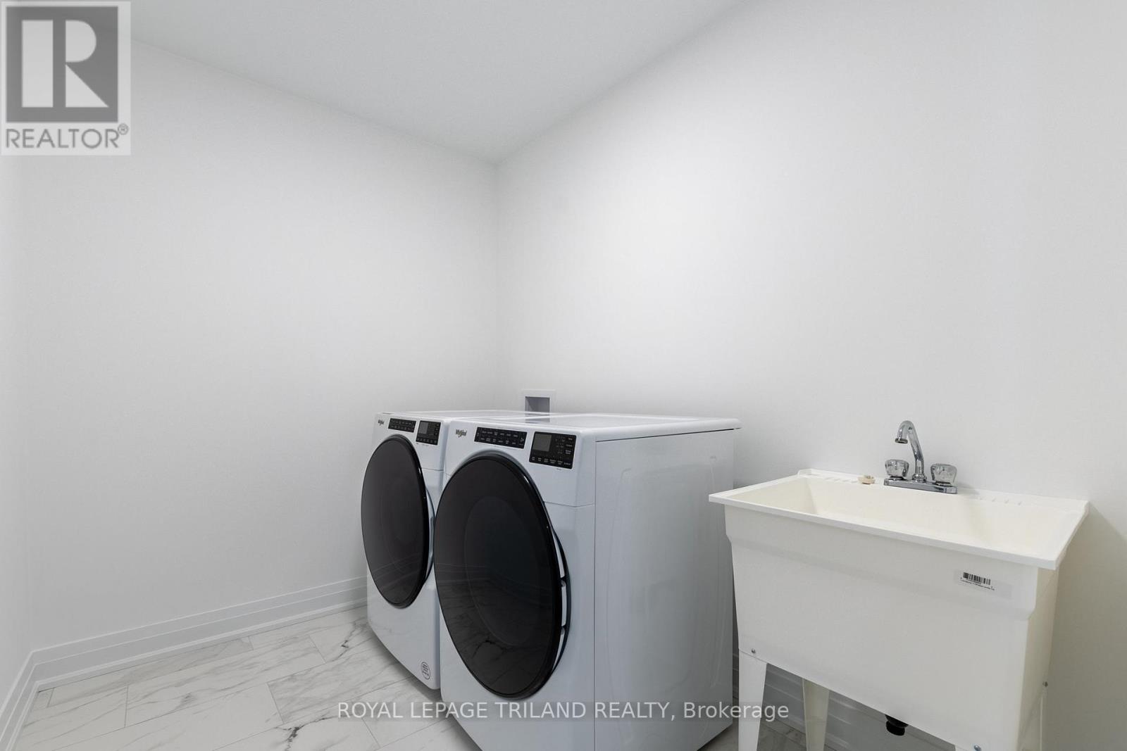 6 - 101 Swales Avenue, Strathroy-Caradoc (Sw), Ontario  N7G 0C1 - Photo 33 - X12212702