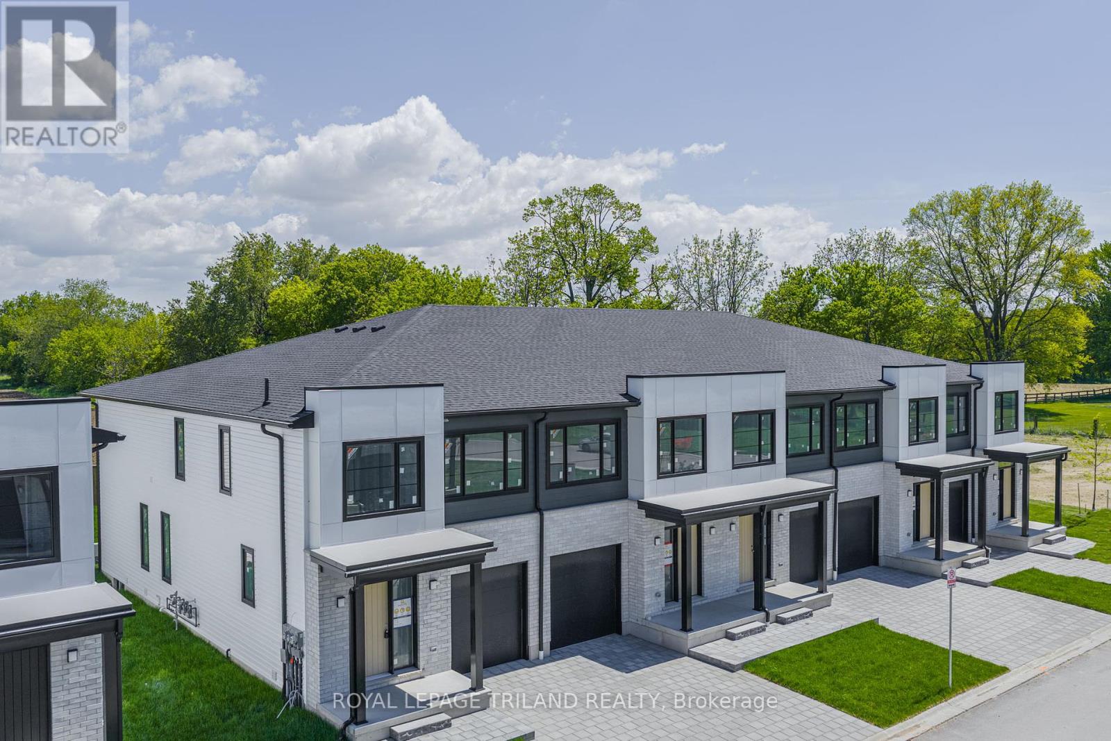6 - 101 Swales Avenue, Strathroy-Caradoc (Sw), Ontario  N7G 0C1 - Photo 8 - X12212702
