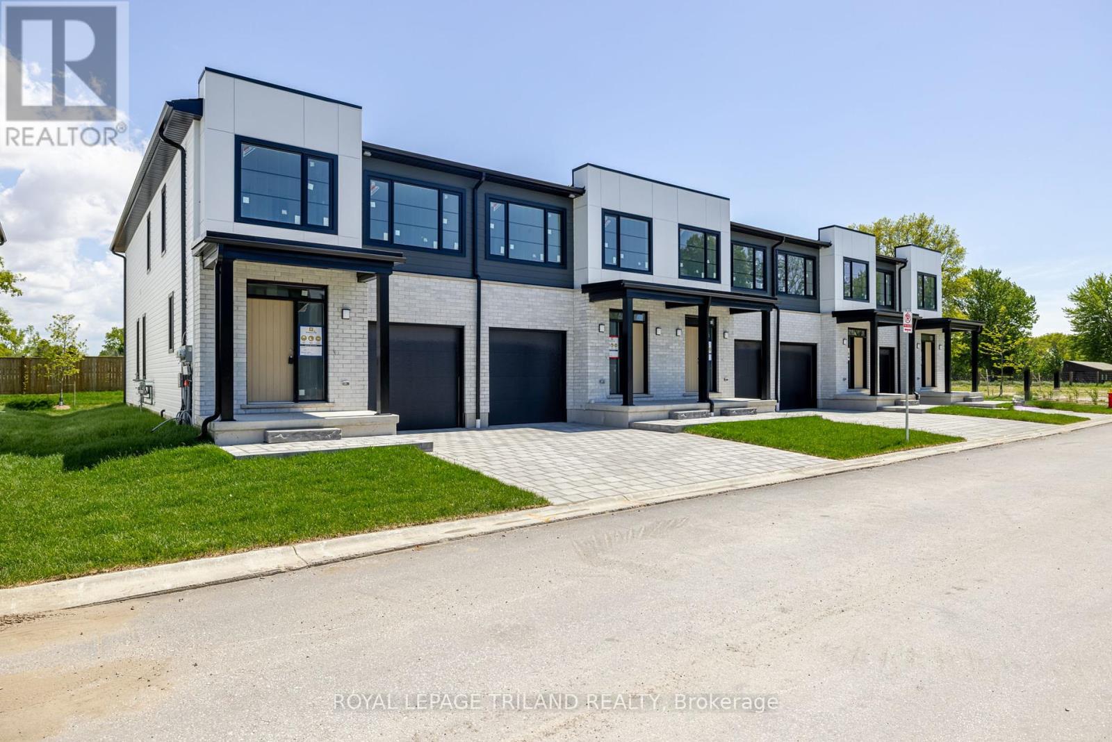 8 - 101 Swales Avenue