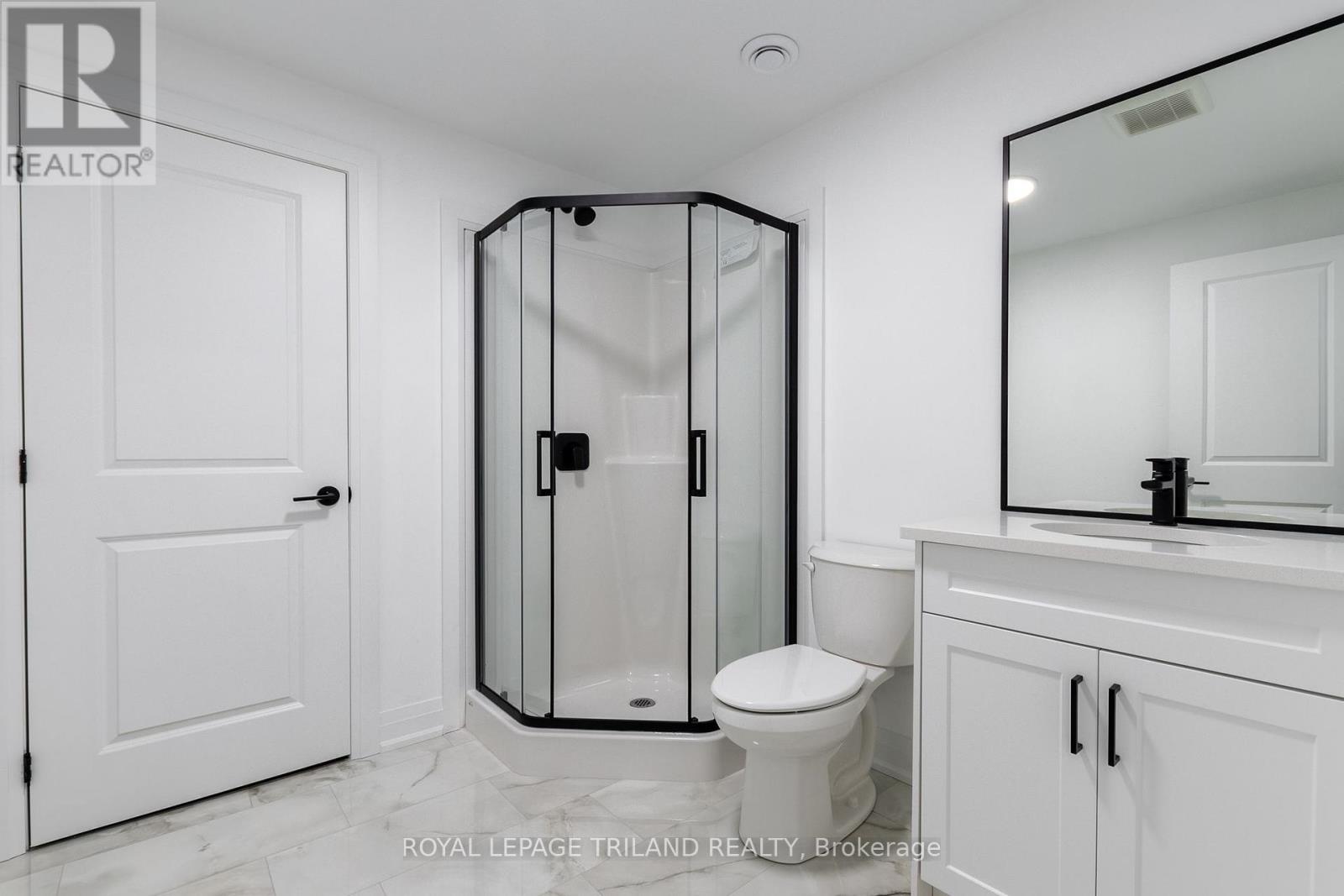 10 - 101 Swales Avenue, Strathroy-Caradoc (Sw), Ontario  N7G 0C1 - Photo 40 - X12212717