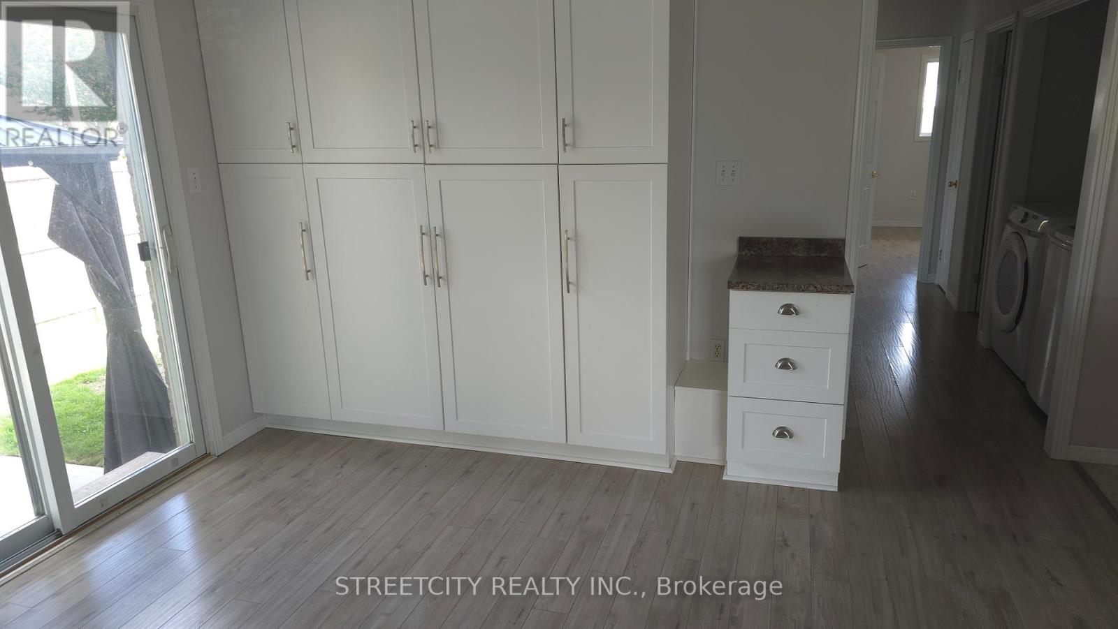 18 Rodney Crescent, St. Thomas, Ontario  N5R 6E1 - Photo 11 - X12212788