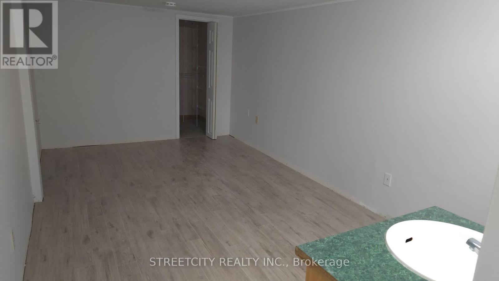 18 Rodney Crescent, St. Thomas, Ontario  N5R 6E1 - Photo 27 - X12212788