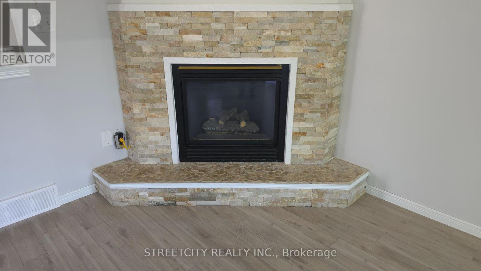 18 Rodney Crescent, St. Thomas, Ontario  N5R 6E1 - Photo 6 - X12212788