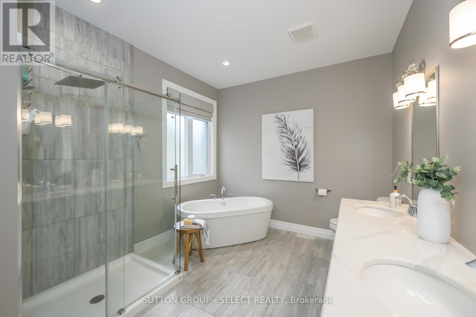 22 - 2081 Wallingford Avenue, London North (North R), Ontario  N6G 0K1 - Photo 17 - X12212906