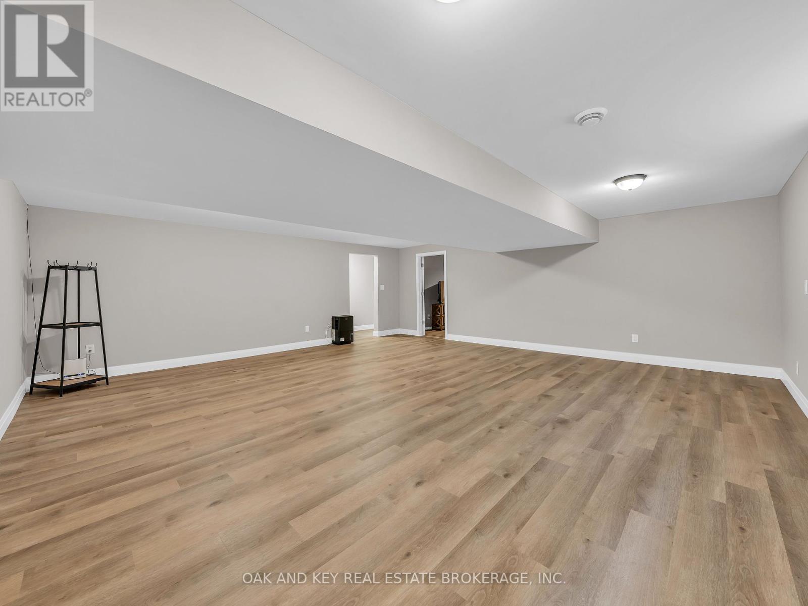 16 Duskridge Rd Road, Chatham-Kent (Chatham), Ontario  N7L 0G7 - Photo 21 - X12212925