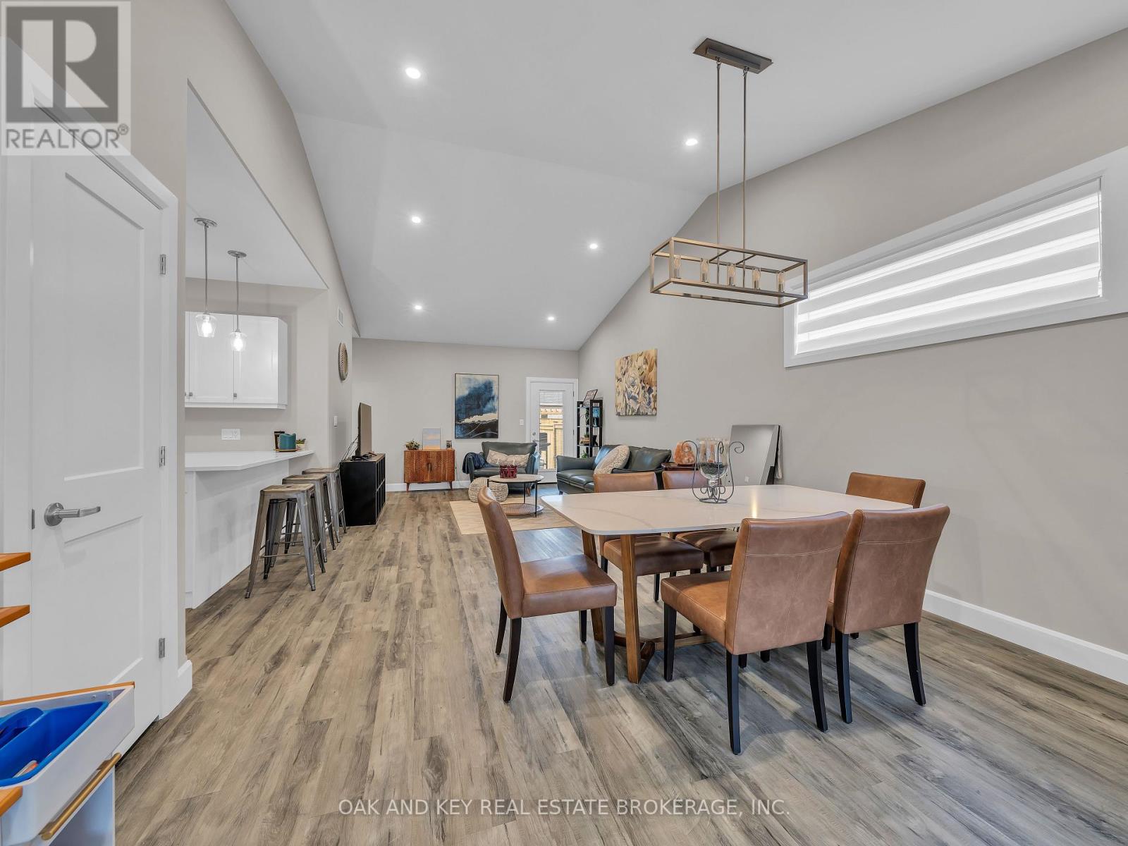 16 Duskridge Rd Road, Chatham-Kent (Chatham), Ontario  N7L 0G7 - Photo 5 - X12212925