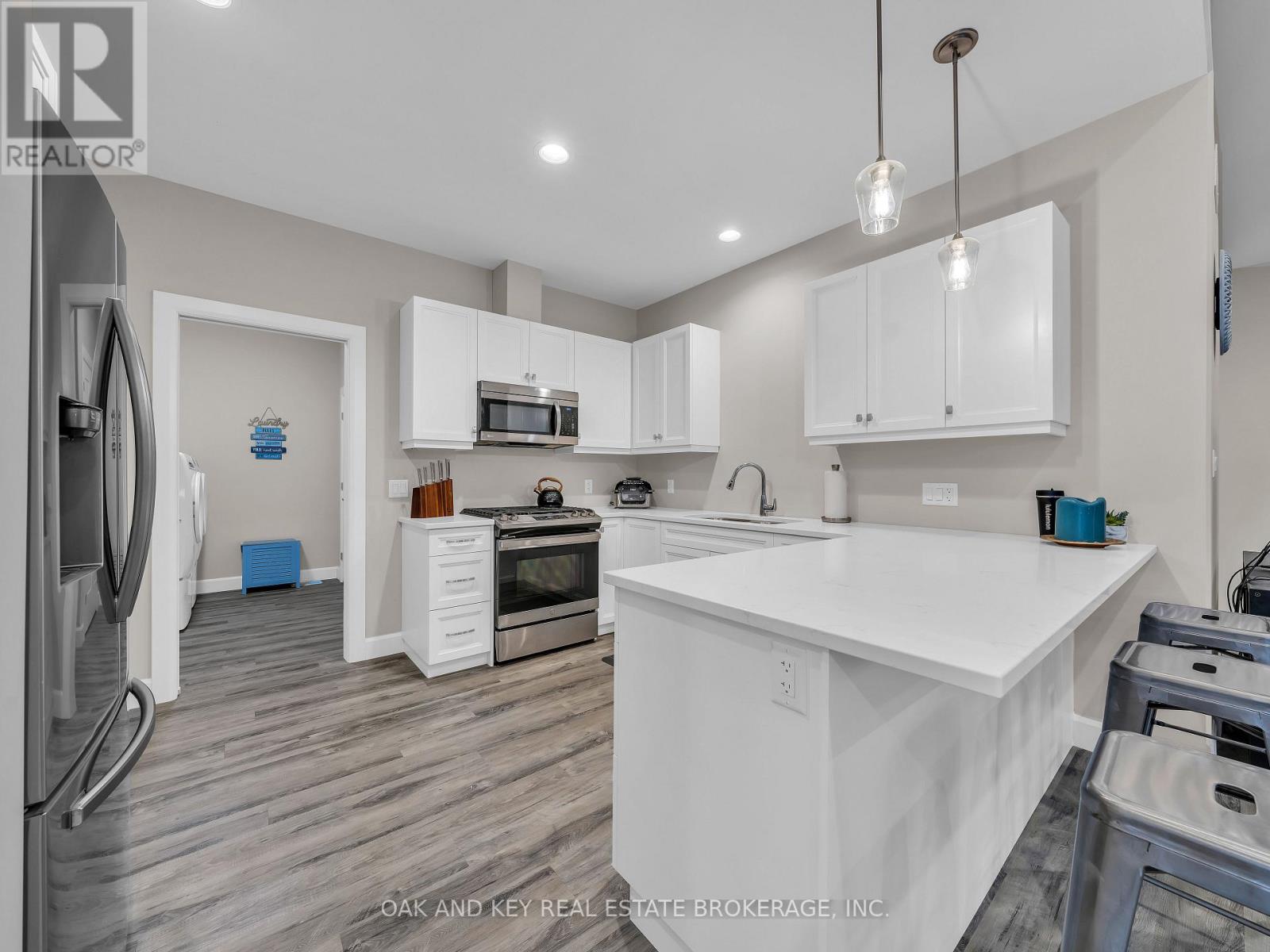 16 Duskridge Rd Road, Chatham-Kent (Chatham), Ontario  N7L 0G7 - Photo 8 - X12212925