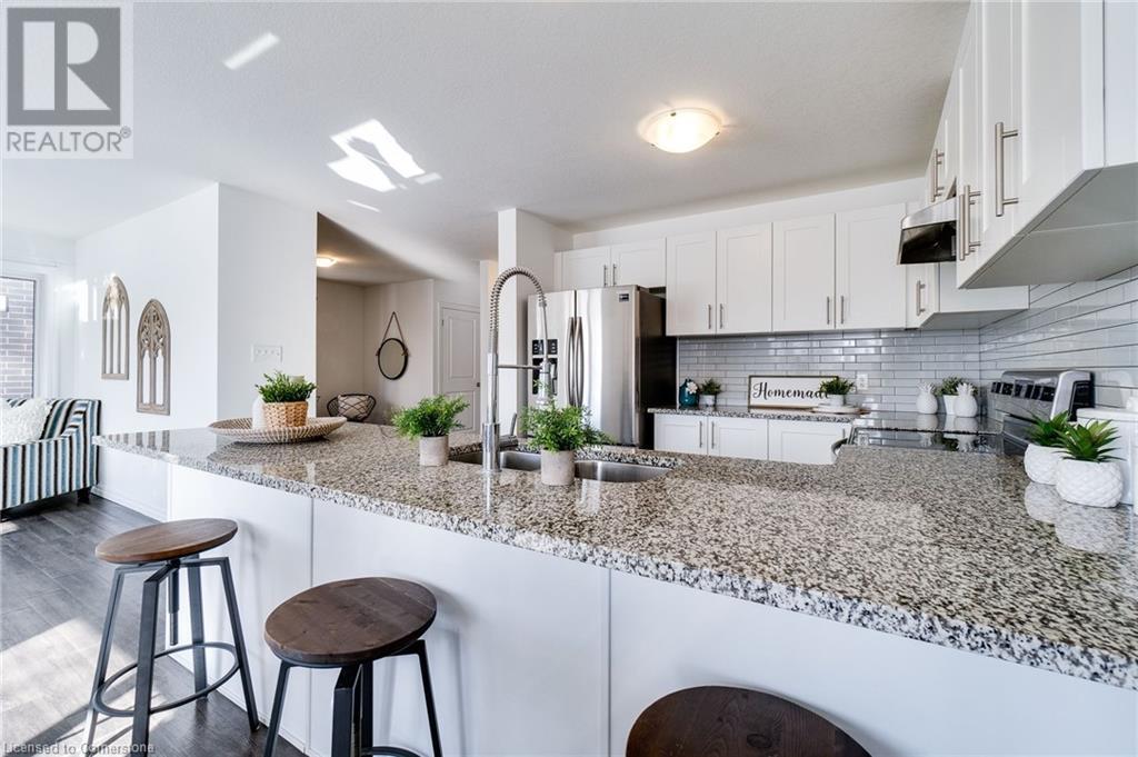 135 Hardcastle Drive Unit# 27, Cambridge, Ontario  N1S 0B6 - Photo 14 - 40739590