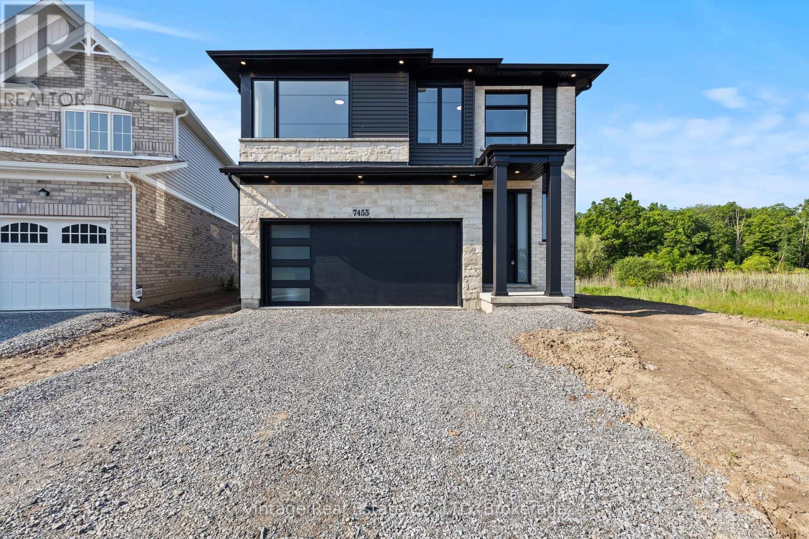 7455 MAJESTIC TRAIL, Niagara Falls, Ontario