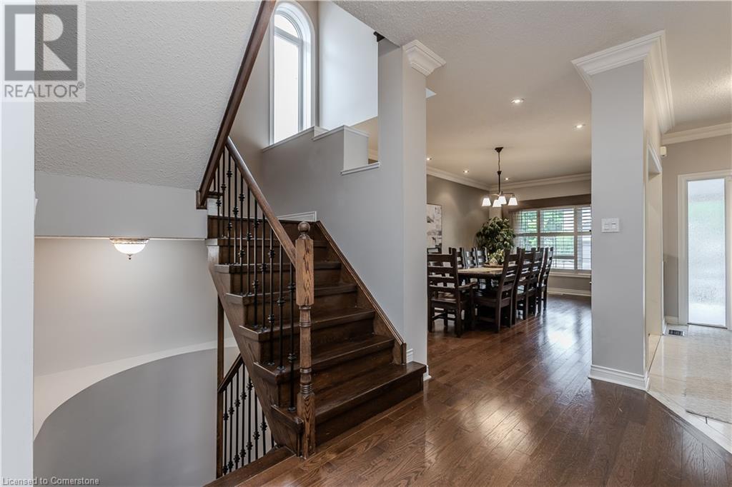 2116 Woodsmere Court, Burlington, Ontario  L7L 6J5 - Photo 17 - 40738722