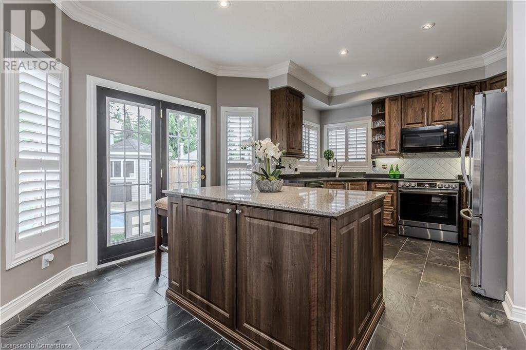 2116 Woodsmere Court, Burlington, Ontario  L7L 6J5 - Photo 21 - 40738722