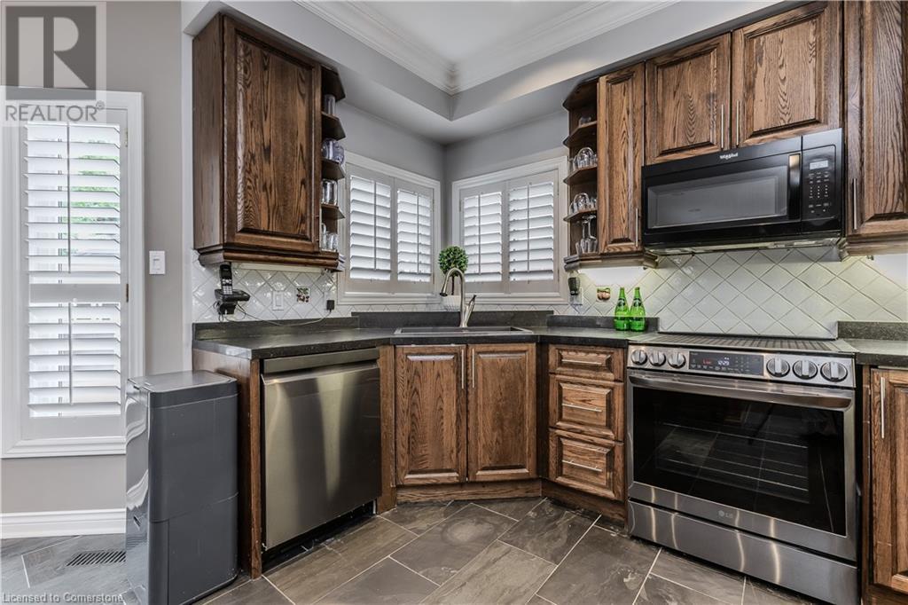 2116 Woodsmere Court, Burlington, Ontario  L7L 6J5 - Photo 22 - 40738722