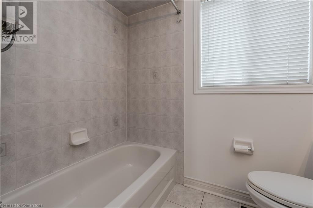 2116 Woodsmere Court, Burlington, Ontario  L7L 6J5 - Photo 37 - 40738722