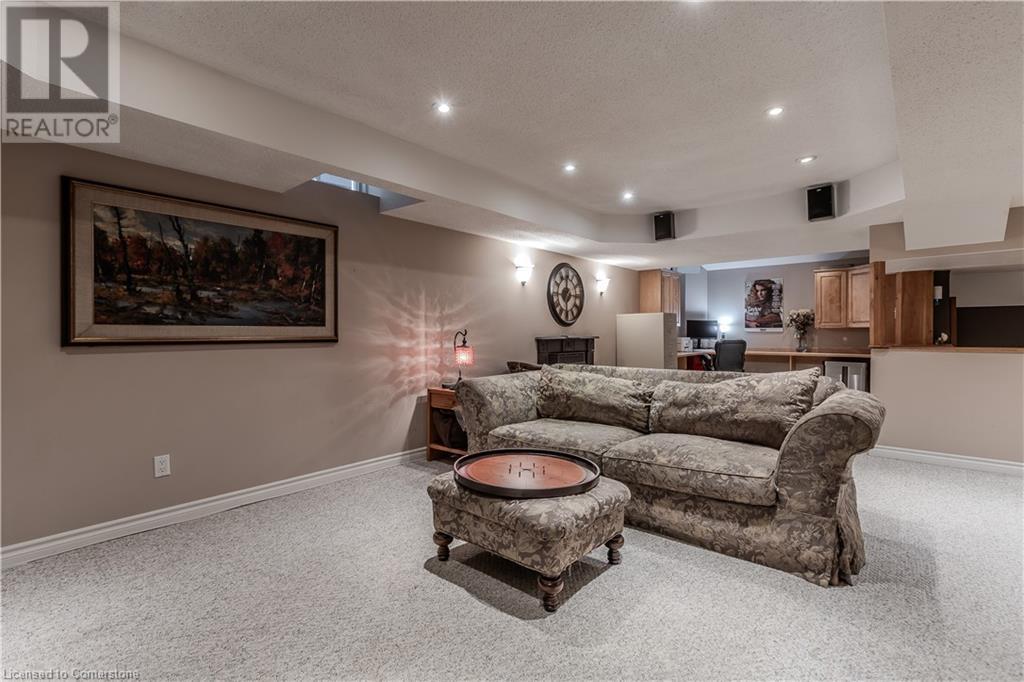 2116 Woodsmere Court, Burlington, Ontario  L7L 6J5 - Photo 40 - 40738722