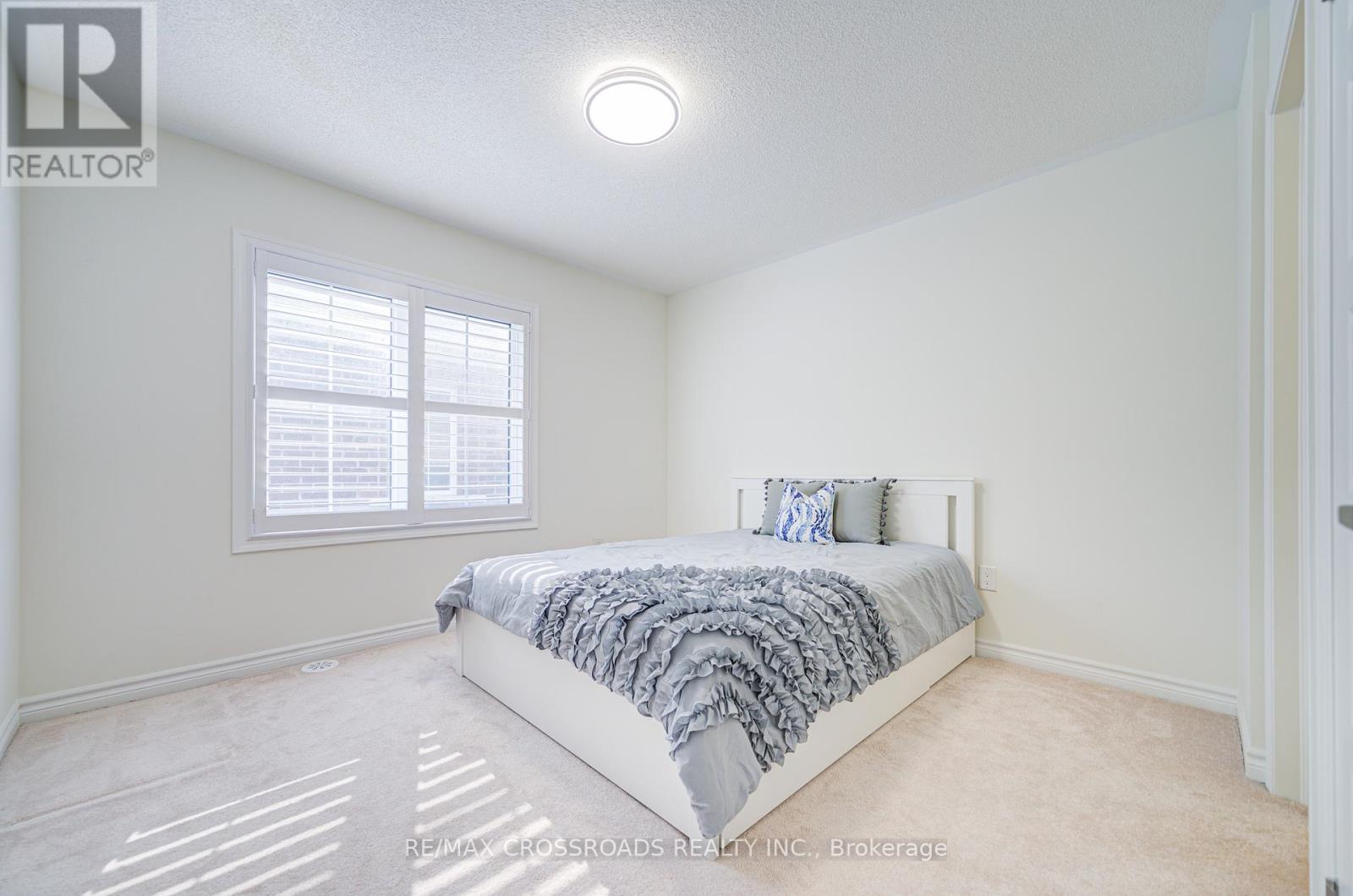 13 Goldeye Street, Whitby, Ontario  L1P 0E5 - Photo 10 - E12210366