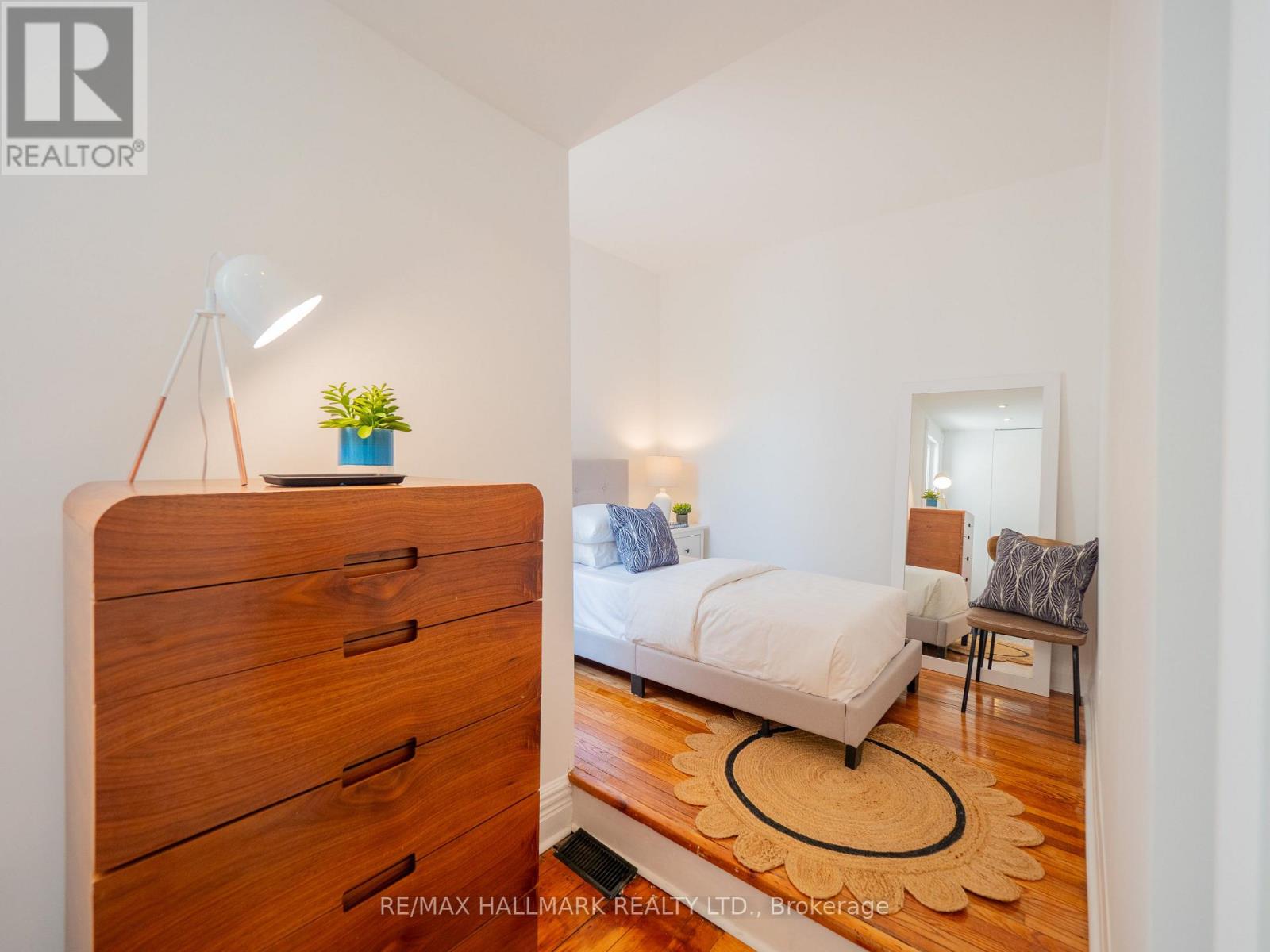 67 Langley Avenue, Toronto (North Riverdale), Ontario  M4K 1B4 - Photo 18 - E12212477