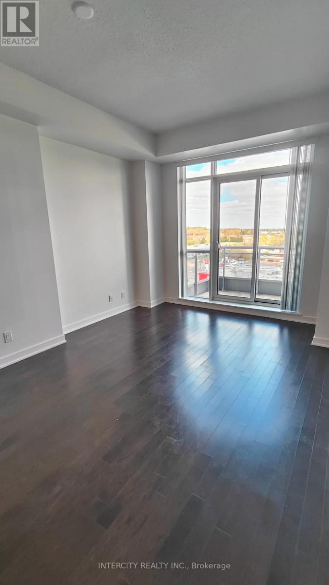 804 - 9205 Yonge Street, Richmond Hill, Ontario  L4C 1V5 - Photo 4 - N12144889
