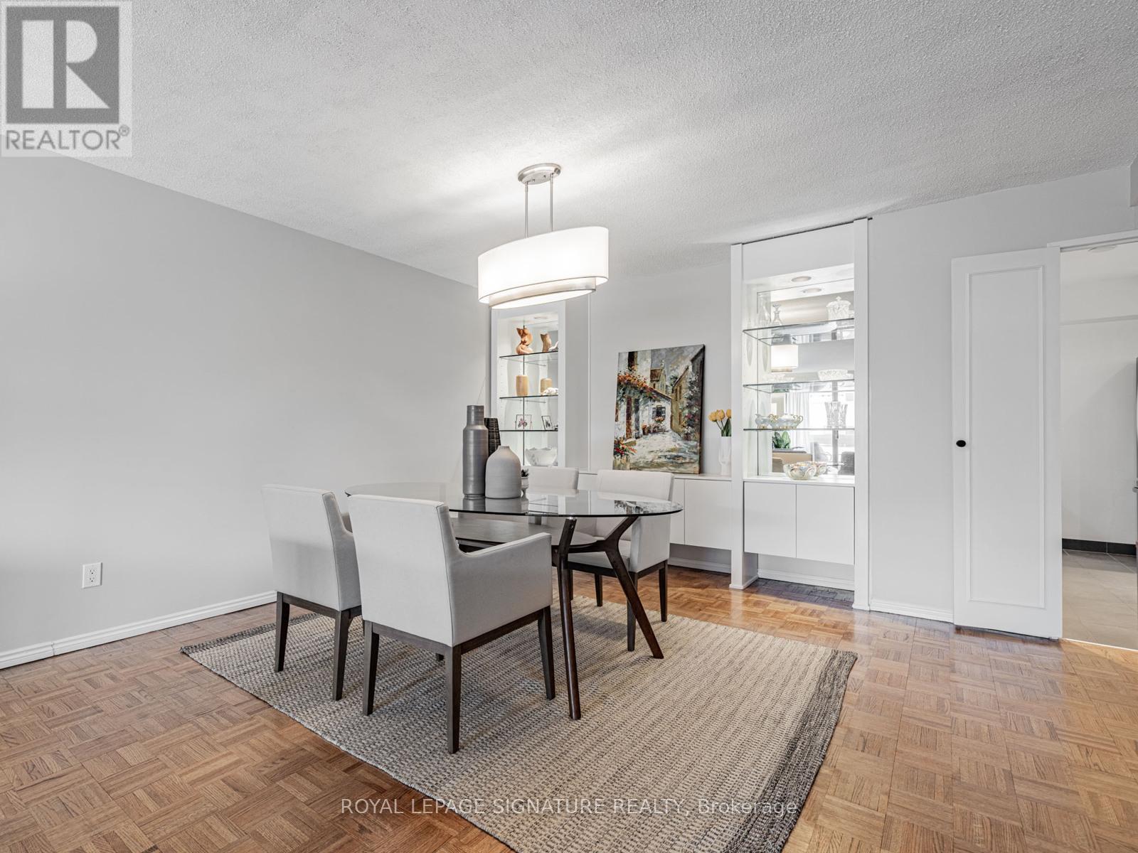 1104 - 61 St Clair Avenue W, Toronto (Yonge-St. Clair), Ontario  M4V 2Y8 - Photo 11 - C12101579