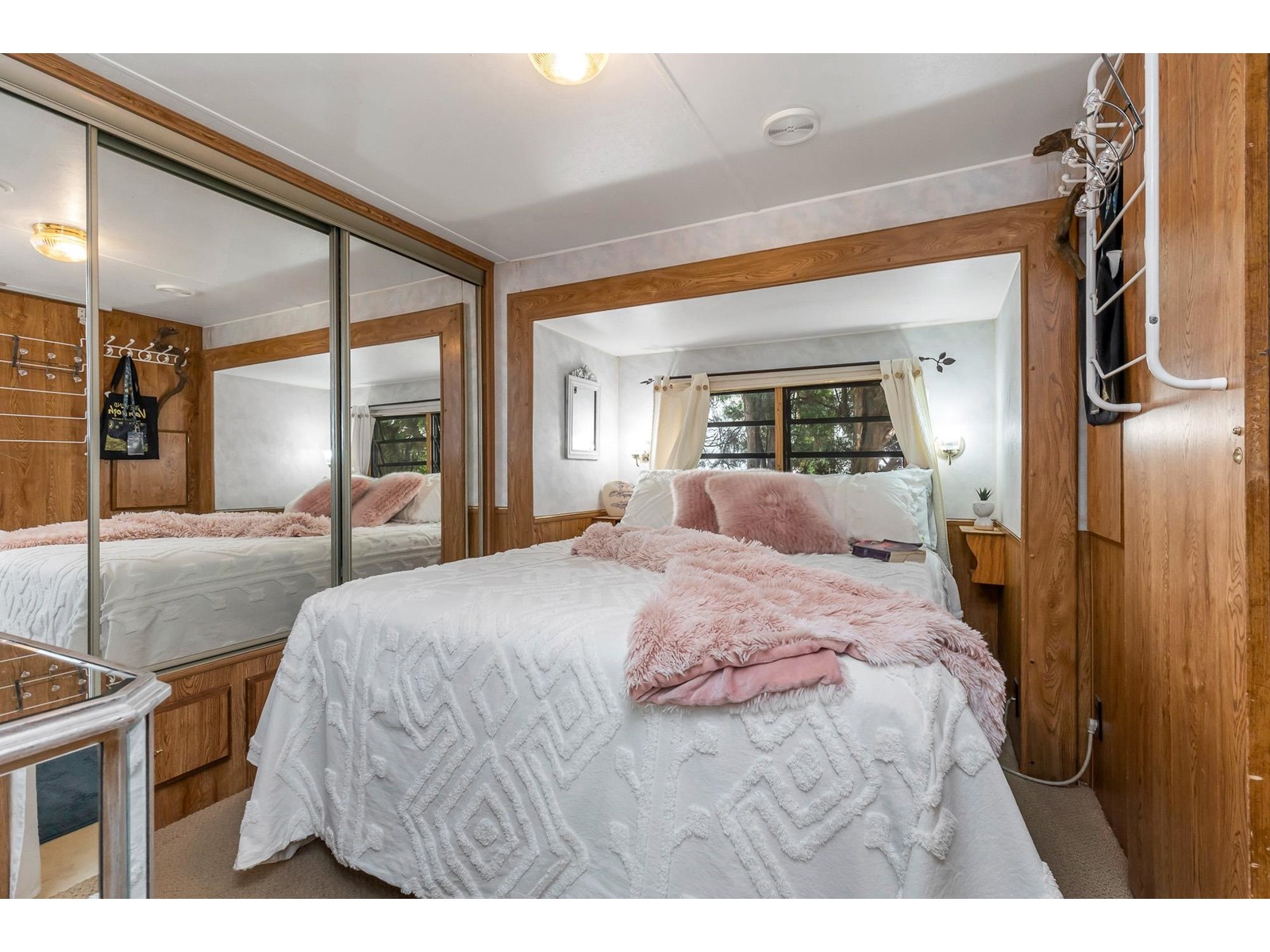 19 1650 Columbia Valley Road, Columbia Valley, Columbia Valley, British Columbia  V2R 4X4 - Photo 11 - R3014010