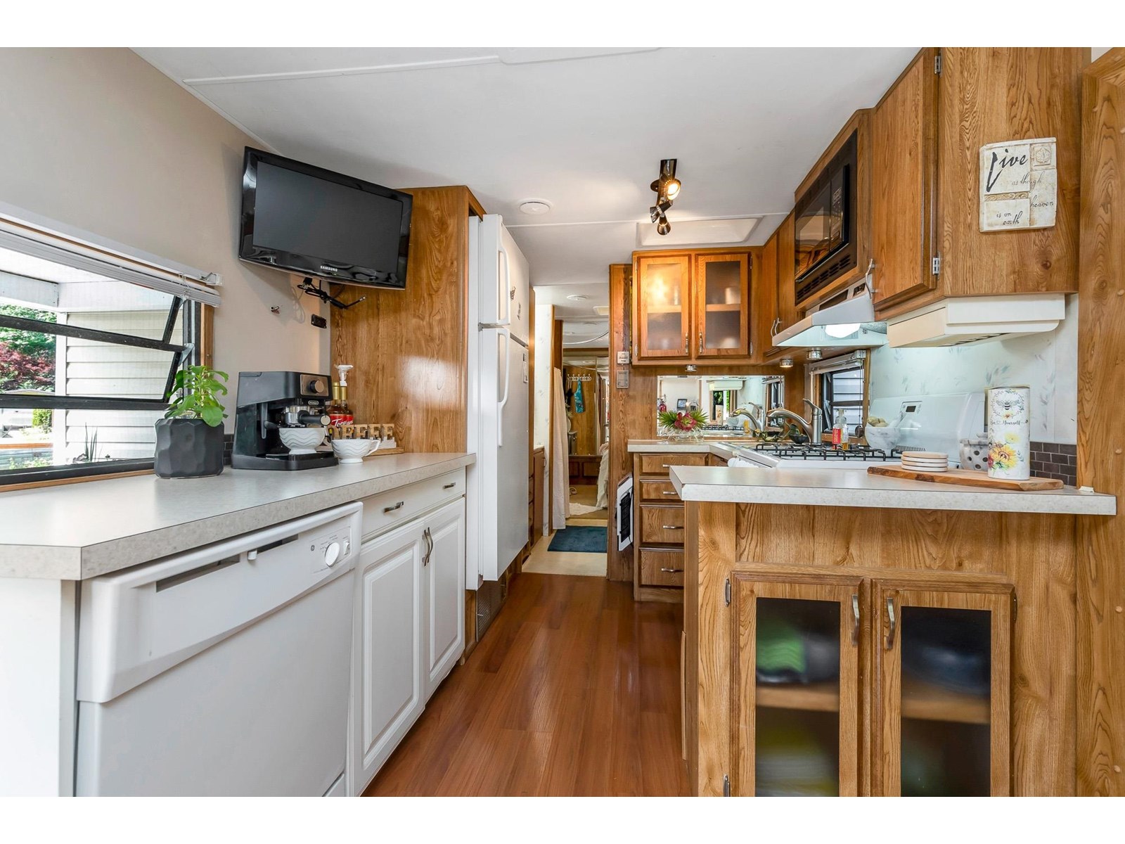 19 1650 Columbia Valley Road, Columbia Valley, Columbia Valley, British Columbia  V2R 4X4 - Photo 4 - R3014010