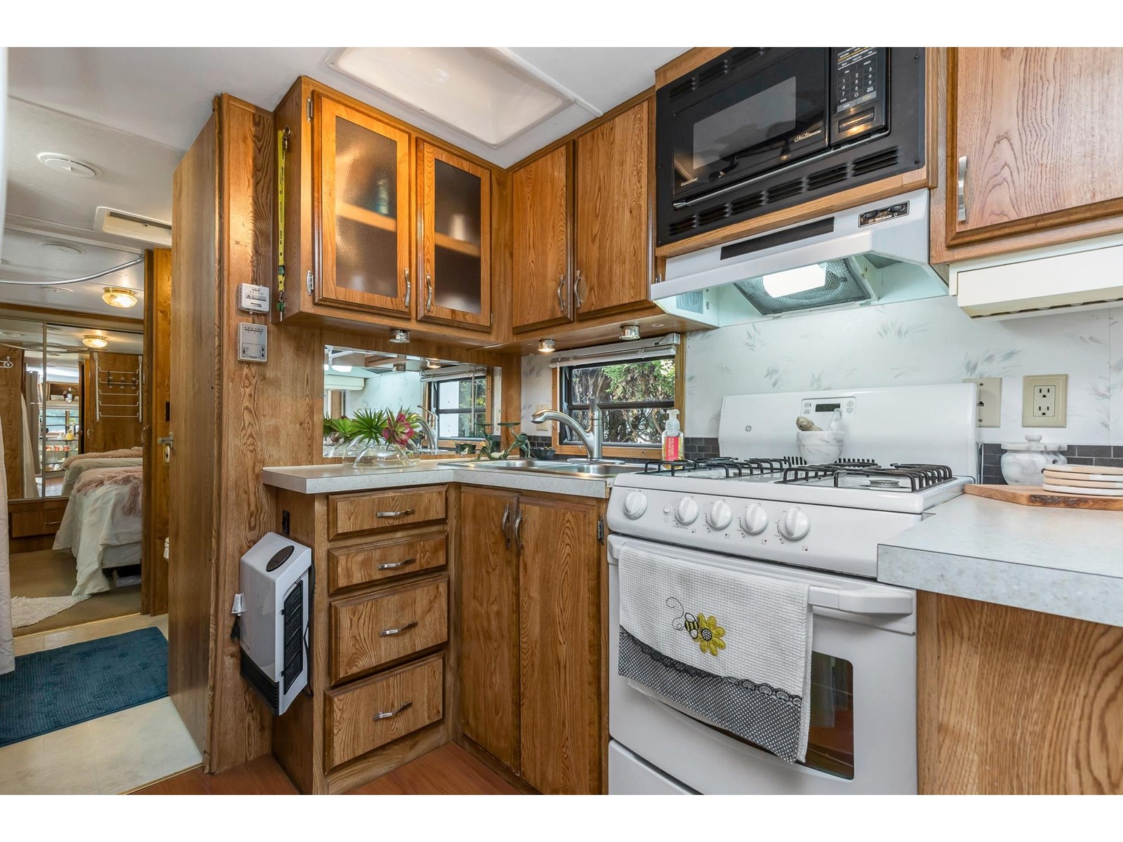19 1650 Columbia Valley Road, Columbia Valley, Columbia Valley, British Columbia  V2R 4X4 - Photo 6 - R3014010