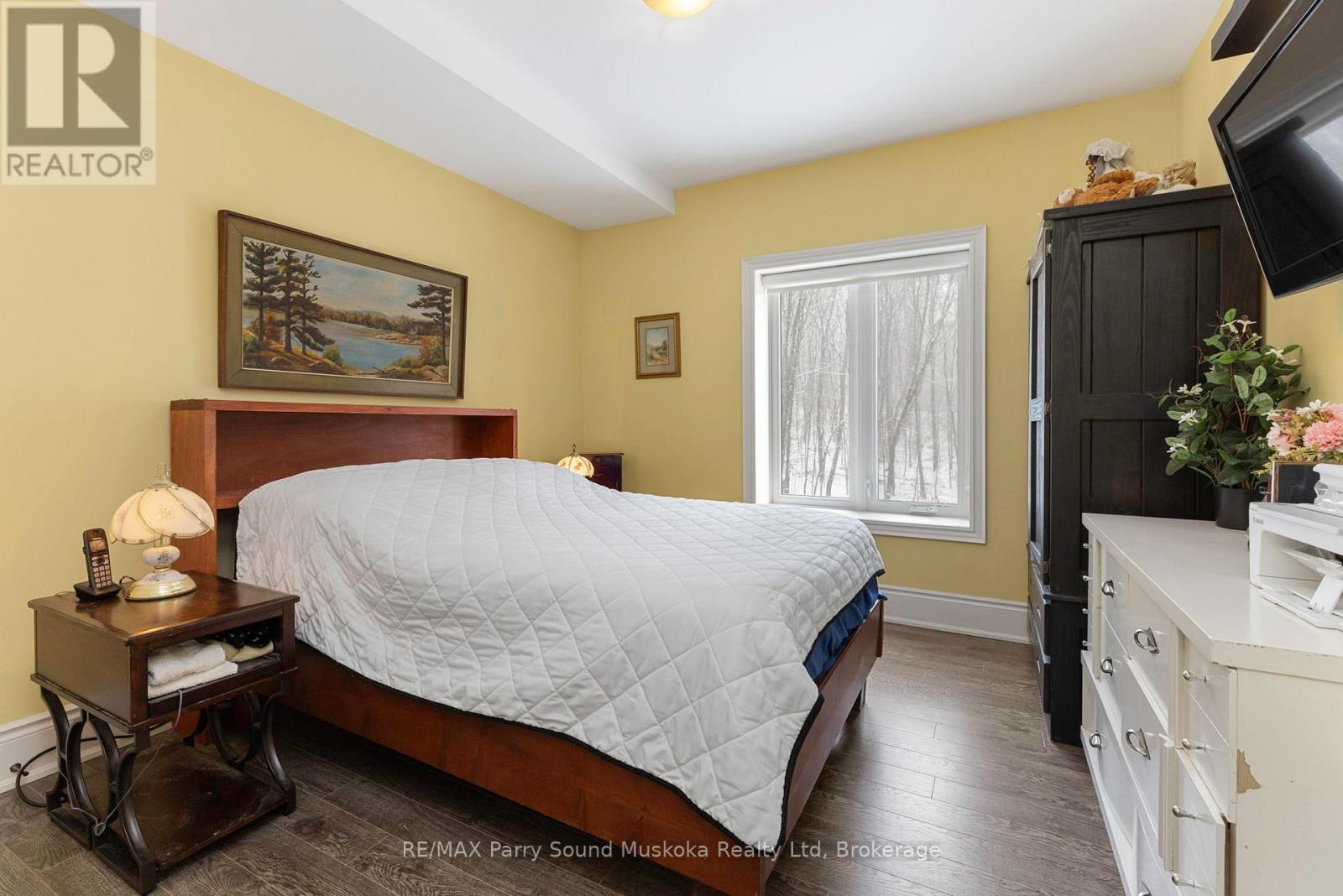 303 - 11b Salt Dock Road, Parry Sound, Ontario  P2A 3B6 - Photo 17 - X12212818