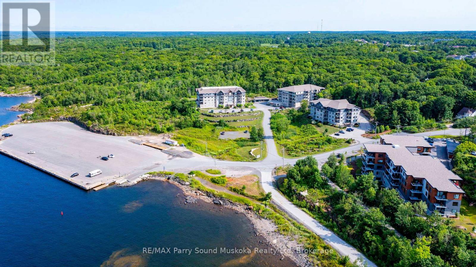 303 - 11b Salt Dock Road, Parry Sound, Ontario  P2A 3B6 - Photo 2 - X12212818