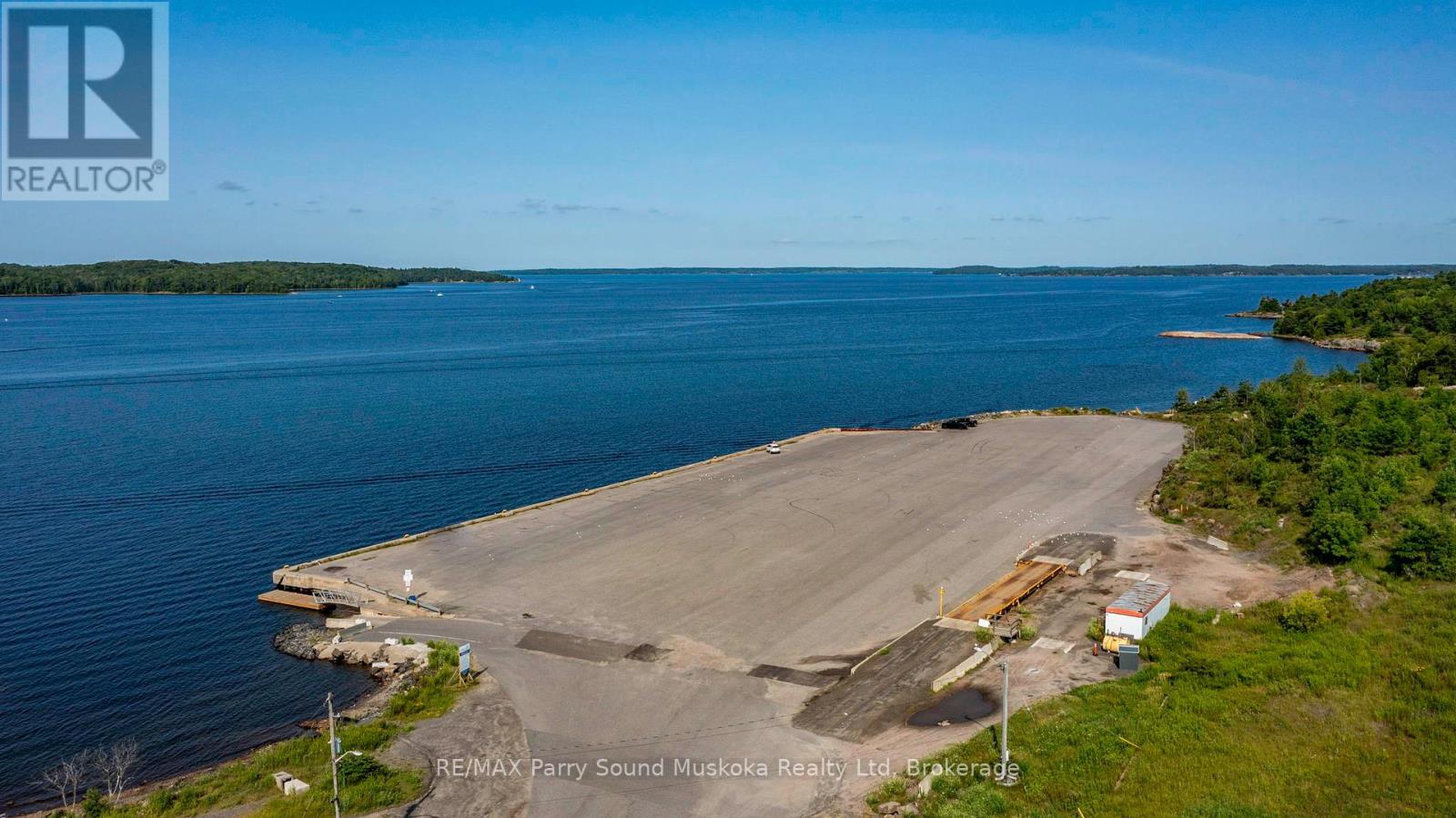 303 - 11b Salt Dock Road, Parry Sound, Ontario  P2A 3B6 - Photo 5 - X12212818