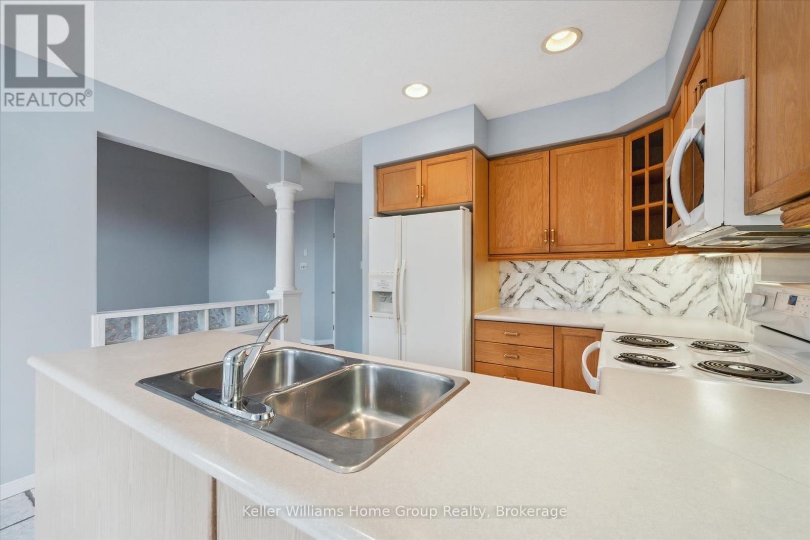 60 Camm Crescent, Guelph, Ontario  N1L 1K2 - Photo 12 - X12212827