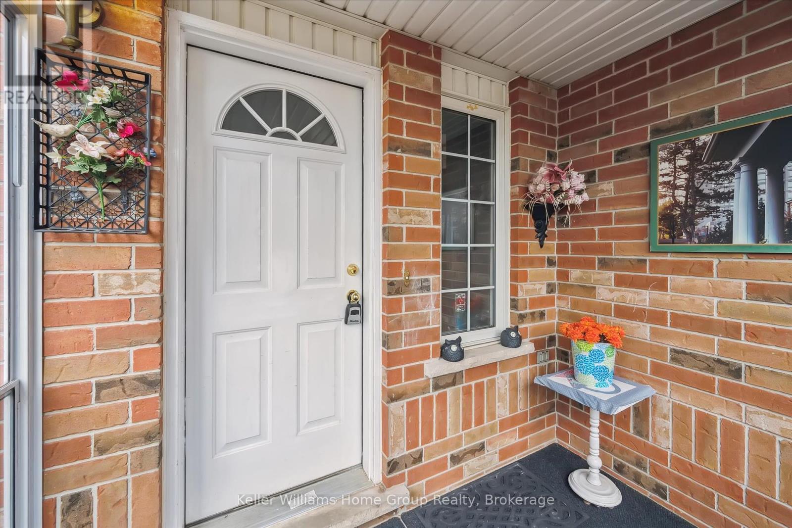 60 Camm Crescent, Guelph, Ontario  N1L 1K2 - Photo 4 - X12212827