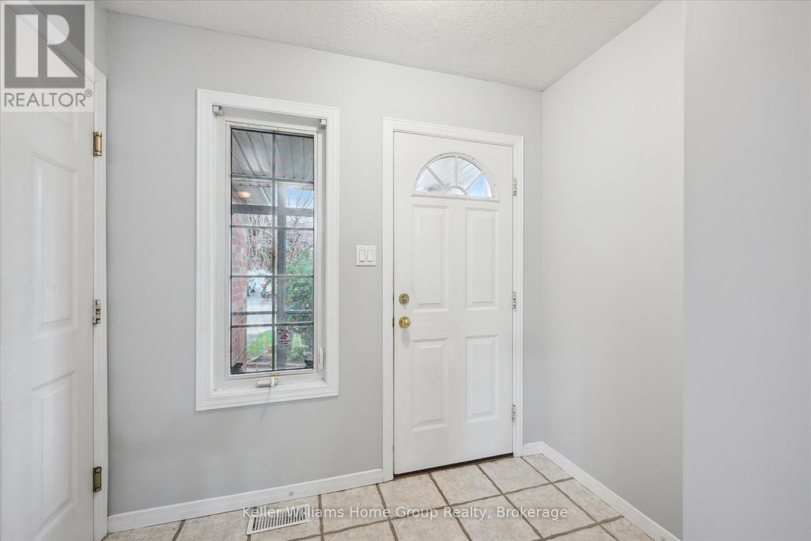 60 Camm Crescent, Guelph, Ontario  N1L 1K2 - Photo 5 - X12212827