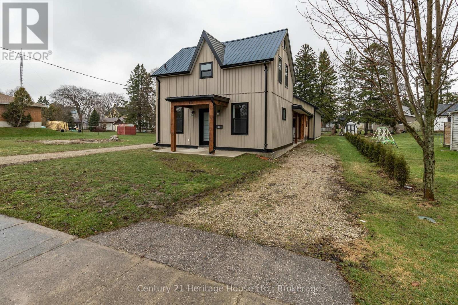45 Brownlee Street S, South Bruce, Ontario  N0G 2S0 - Photo 3 - X12212869