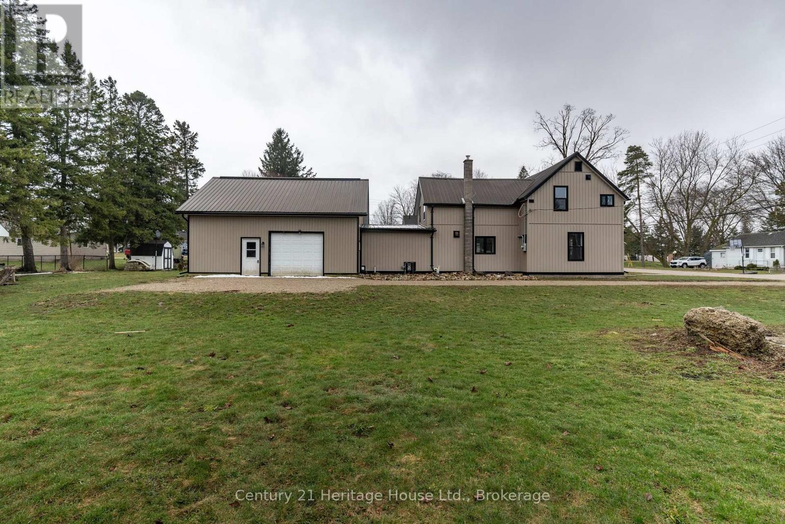 45 Brownlee Street S, South Bruce, Ontario  N0G 2S0 - Photo 6 - X12212869