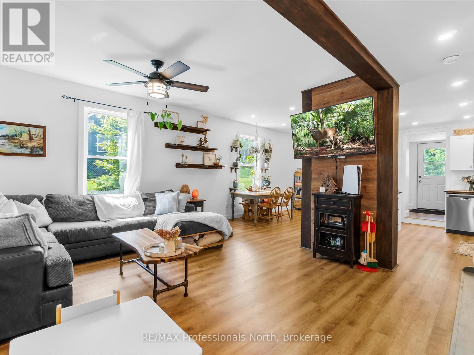 67 Ontario Street, Bracebridge, Ontario  P1L 2A3 - Photo 2 - X12212882