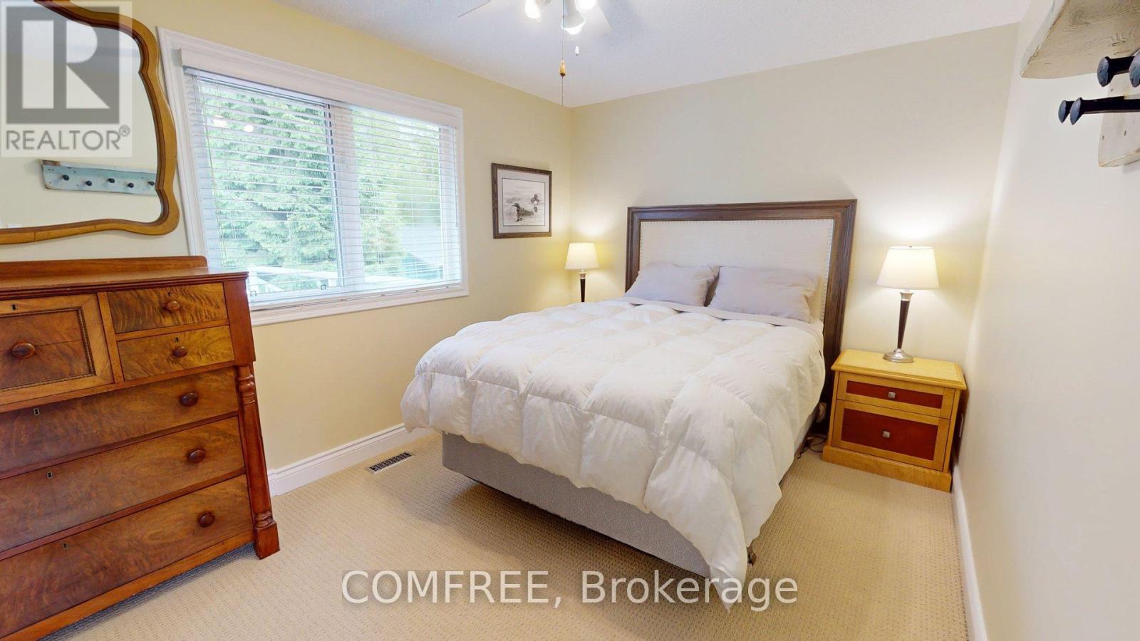 63 Bailey Crescent, Tiny, Ontario  L0L 2T0 - Photo 10 - S12212903
