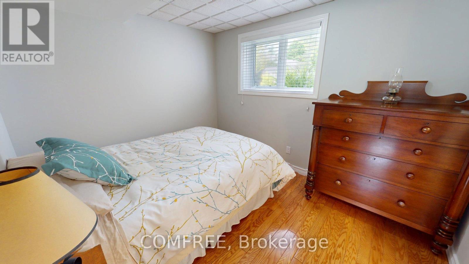 63 Bailey Crescent, Tiny, Ontario  L0L 2T0 - Photo 17 - S12212903