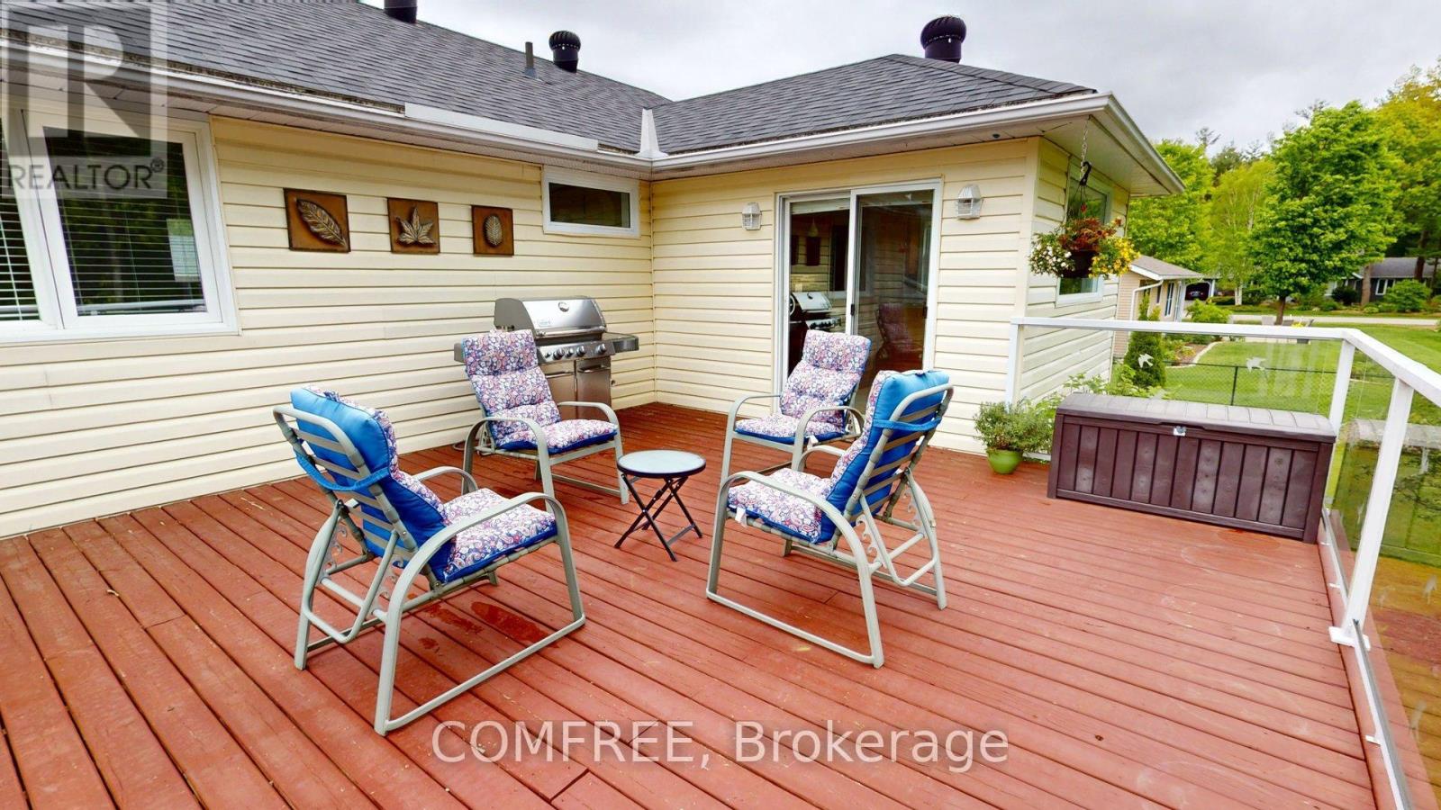 63 Bailey Crescent, Tiny, Ontario  L0L 2T0 - Photo 24 - S12212903