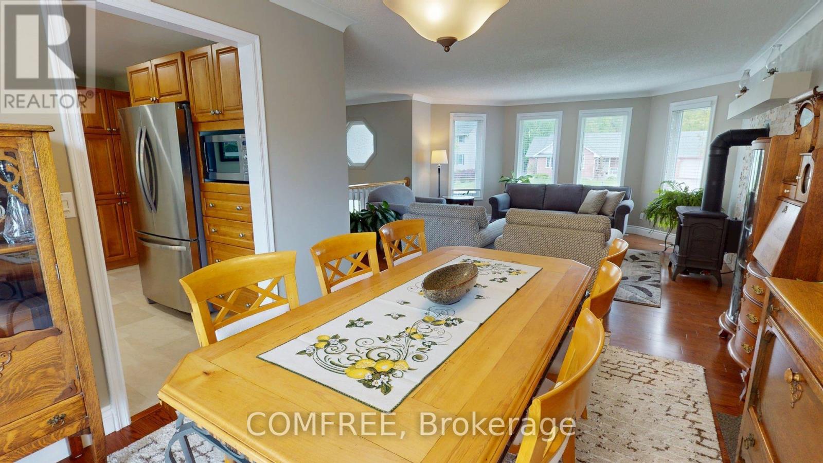 63 Bailey Crescent, Tiny, Ontario  L0L 2T0 - Photo 6 - S12212903