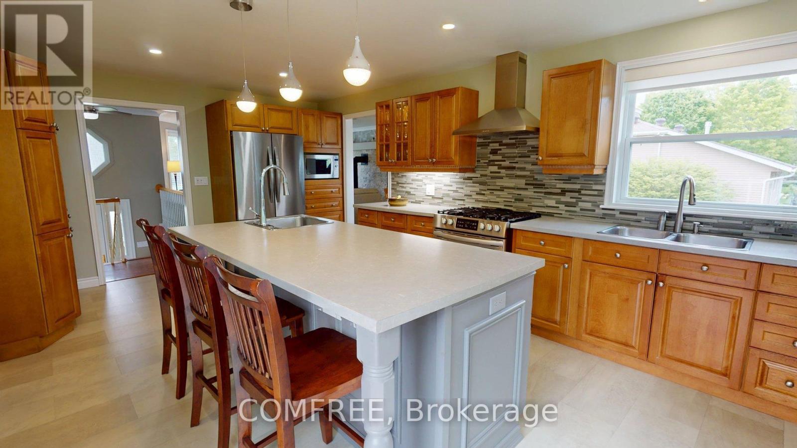 63 Bailey Crescent, Tiny, Ontario  L0L 2T0 - Photo 8 - S12212903