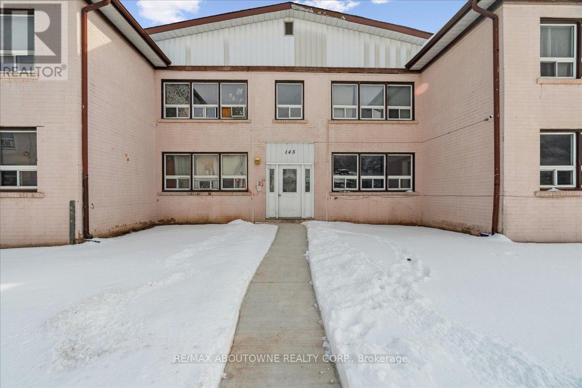 2 - 145 North Service Road E, Oakville, Ontario  L6H 1A3 - Photo 2 - W11970608