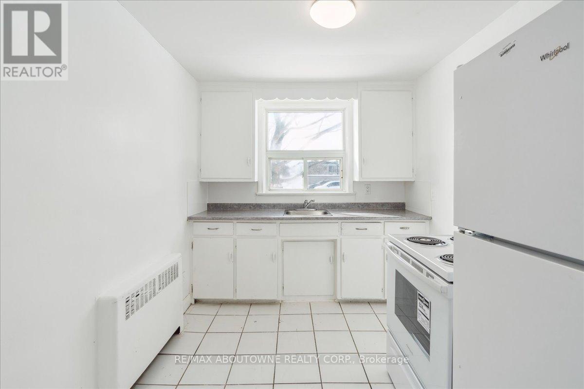 2 - 145 North Service Road E, Oakville, Ontario  L6H 1A3 - Photo 18 - W11970608