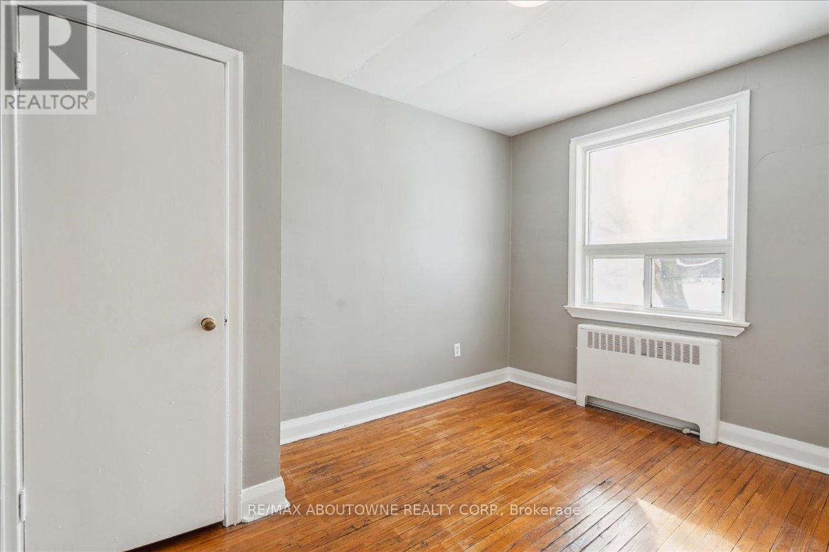 2 - 145 North Service Road E, Oakville, Ontario  L6H 1A3 - Photo 33 - W11970608