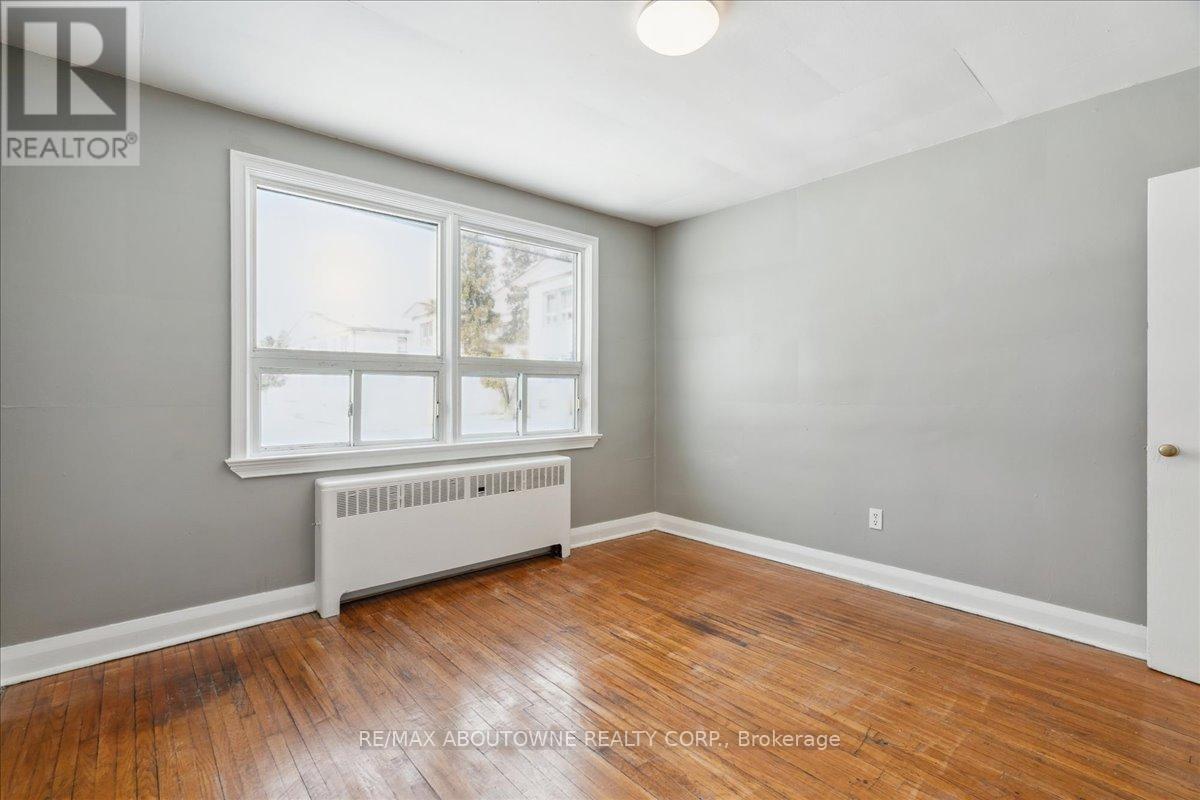 2 - 145 North Service Road E, Oakville, Ontario  L6H 1A3 - Photo 26 - W11970608