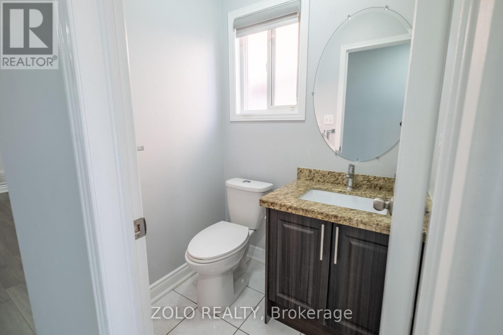 16 Flatfield Way, Brampton, Ontario  L6P 1N7 - Photo 6 - W12176376