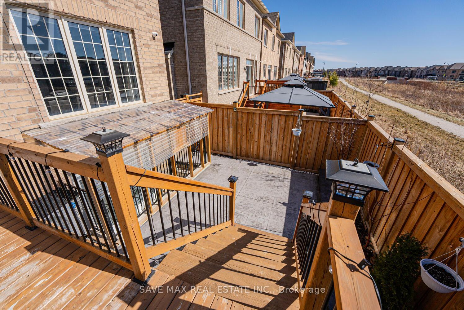 22 Fruitvale Circle, Brampton, Ontario  L7A 5B8 - Photo 42 - W12211258
