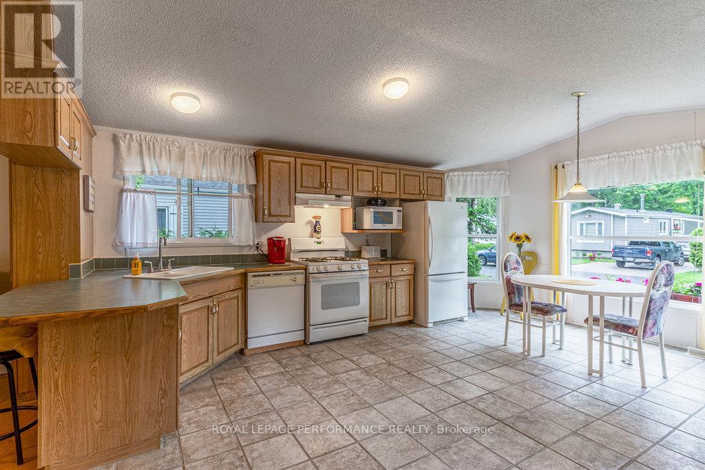 1080 Teena Colleen Private, Ottawa, Ontario  K4P 1C6 - Photo 13 - X12212746