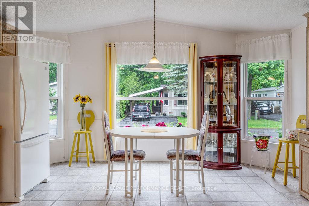 1080 Teena Colleen Private, Ottawa, Ontario  K4P 1C6 - Photo 21 - X12212746